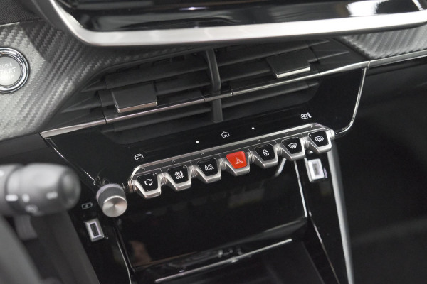 Peugeot e-2008 EV Allure 54 kWh | 97,2% SOH | 11 KW Lader | Apple Carplay | Parkeersensoren