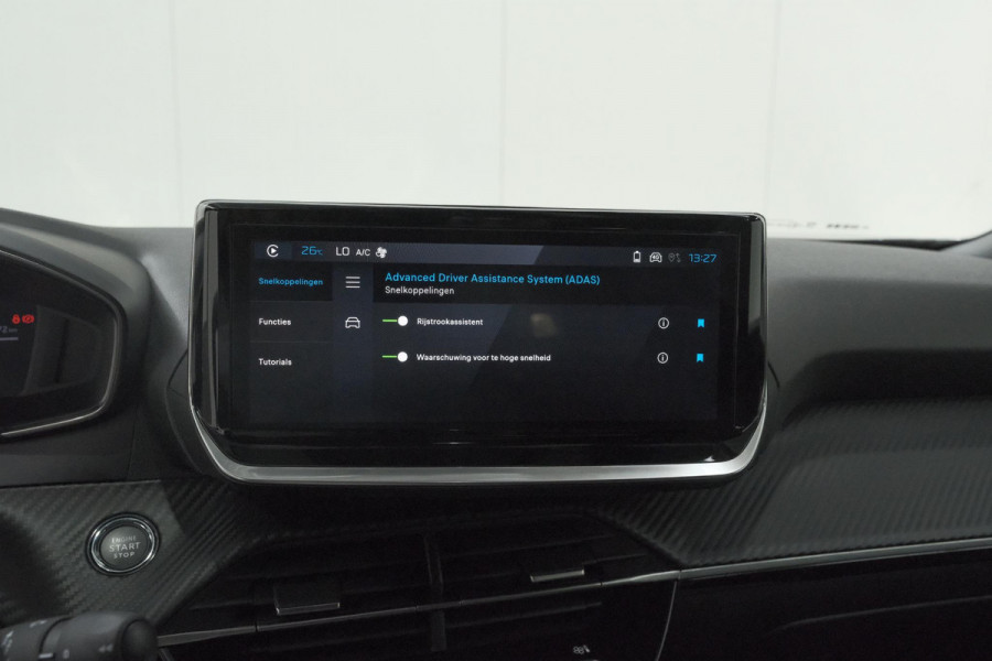 Peugeot e-2008 EV Allure 54 kWh | 97,2% SOH | 11 KW Lader | Apple Carplay | Parkeersensoren