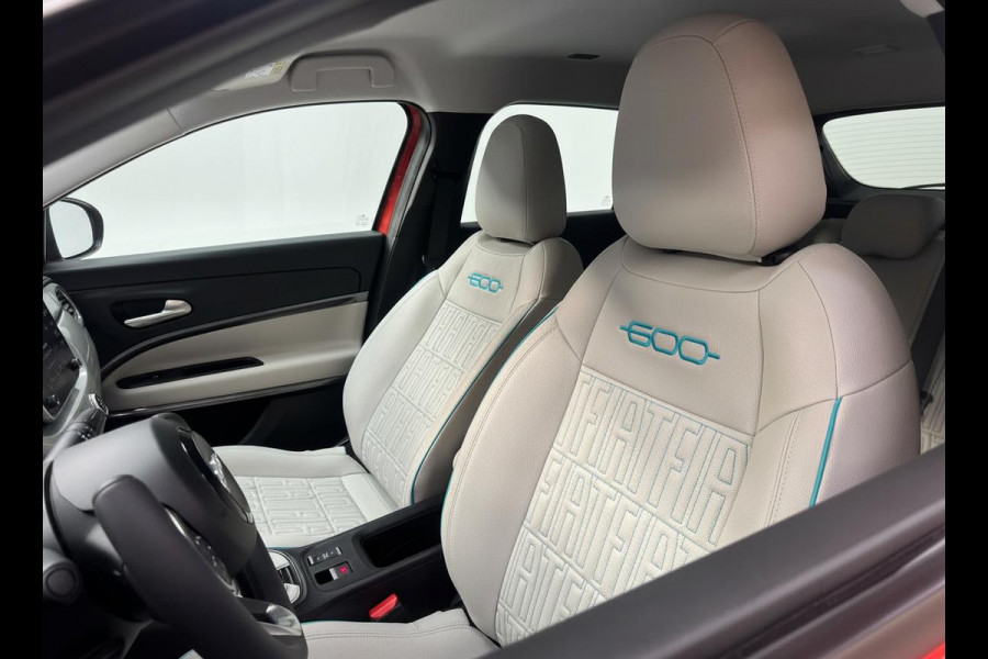 Fiat 600E La Prima 54 kWh | Zeer compleet | Prijs is rijklaar