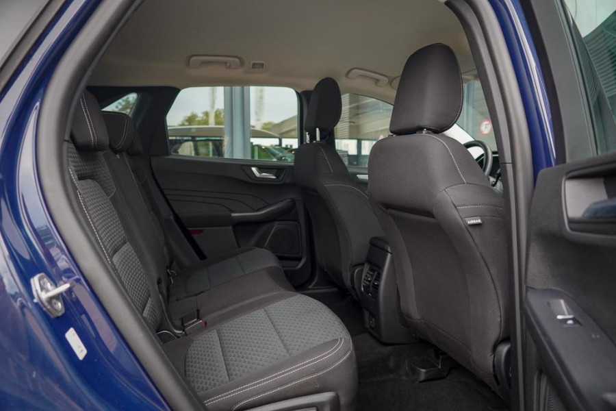 Ford Kuga 2.5 PHEV Cool & Connect / Blazer Blue / Incl BTW