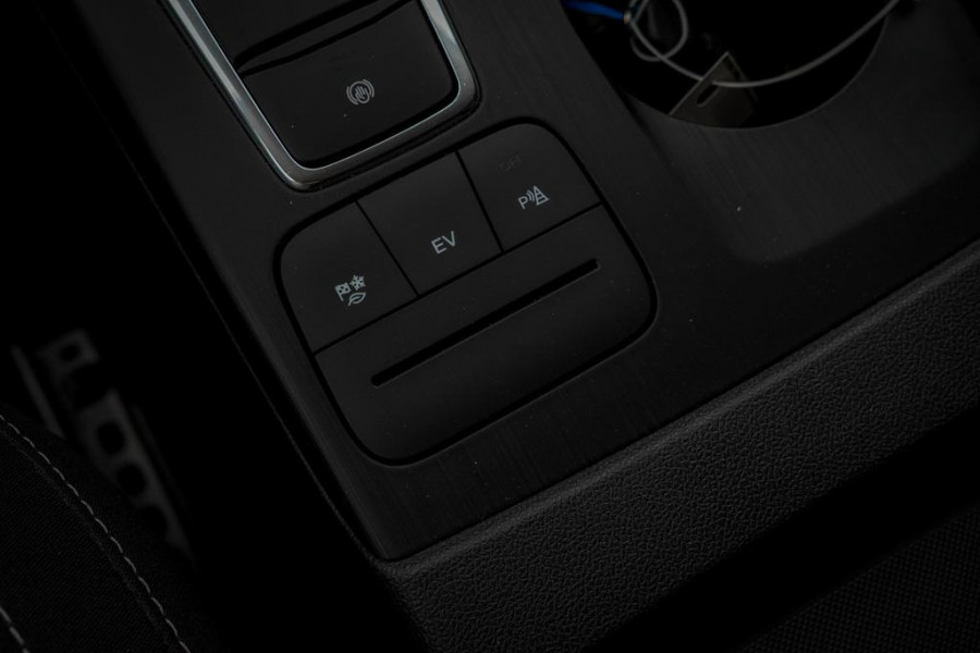 Ford Kuga 2.5 PHEV Cool & Connect / Blazer Blue / Incl BTW
