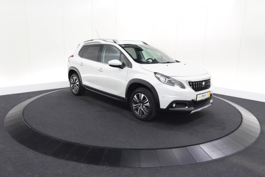 Peugeot 2008 PureTech 110 EAT6 Allure | Trekhaak | Apple Carplay | Parkeersensoren | Stoelverwarming