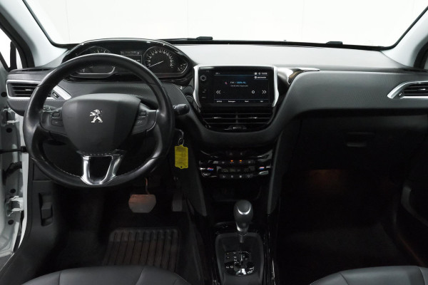 Peugeot 2008 PureTech 110 EAT6 Allure | Trekhaak | Apple Carplay | Parkeersensoren | Stoelverwarming