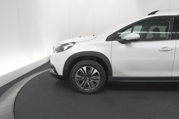 Peugeot 2008 PureTech 110 EAT6 Allure | Trekhaak | Apple Carplay | Parkeersensoren | Stoelverwarming