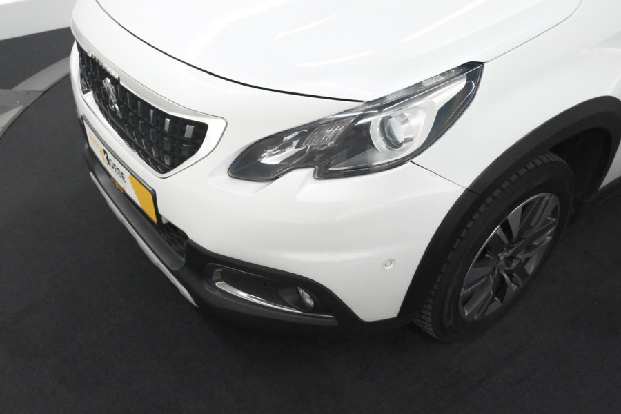 Peugeot 2008 PureTech 110 EAT6 Allure | Trekhaak | Apple Carplay | Parkeersensoren | Stoelverwarming