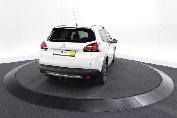 Peugeot 2008 PureTech 110 EAT6 Allure | Trekhaak | Apple Carplay | Parkeersensoren | Stoelverwarming