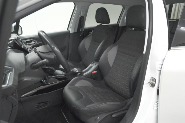 Peugeot 2008 PureTech 110 EAT6 Allure | Trekhaak | Apple Carplay | Parkeersensoren | Stoelverwarming