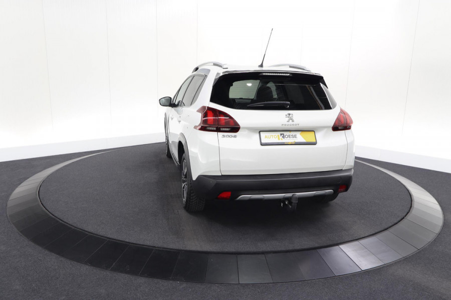 Peugeot 2008 PureTech 110 EAT6 Allure | Trekhaak | Apple Carplay | Parkeersensoren | Stoelverwarming