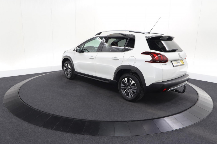 Peugeot 2008 PureTech 110 EAT6 Allure | Trekhaak | Apple Carplay | Parkeersensoren | Stoelverwarming