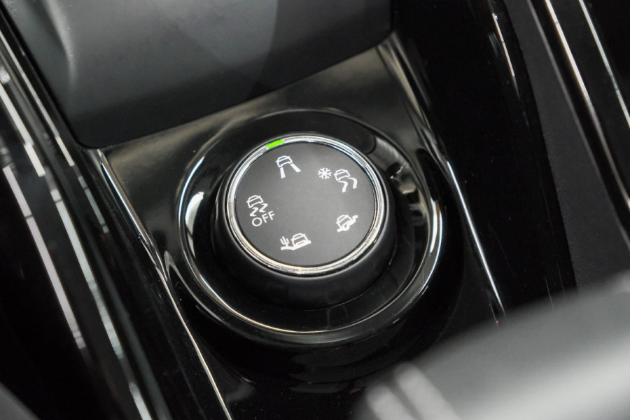 Peugeot 2008 PureTech 110 EAT6 Allure | Trekhaak | Apple Carplay | Parkeersensoren | Stoelverwarming