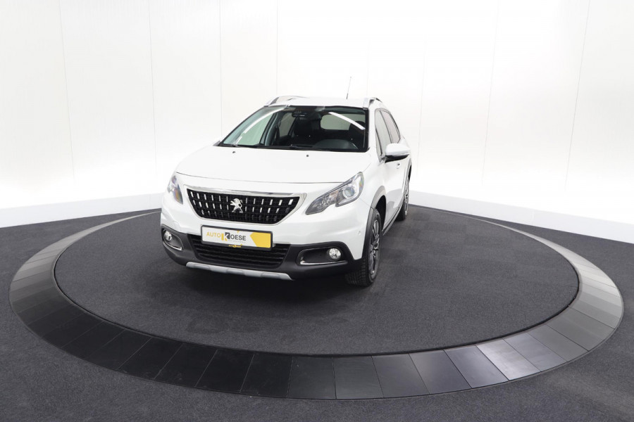Peugeot 2008 PureTech 110 EAT6 Allure | Trekhaak | Apple Carplay | Parkeersensoren | Stoelverwarming