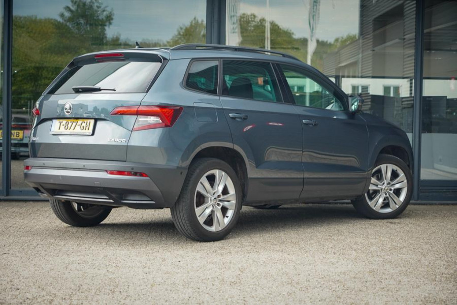 Škoda Karoq 1.5 TSI ACT Style Business / Pano / Trekhaak / Memory / Stoelverw / Adaptive Cruise