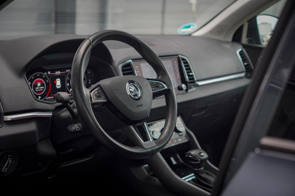 Škoda Karoq 1.5 TSI ACT Style Business / Pano / Trekhaak / Memory / Stoelverw / Adaptive Cruise