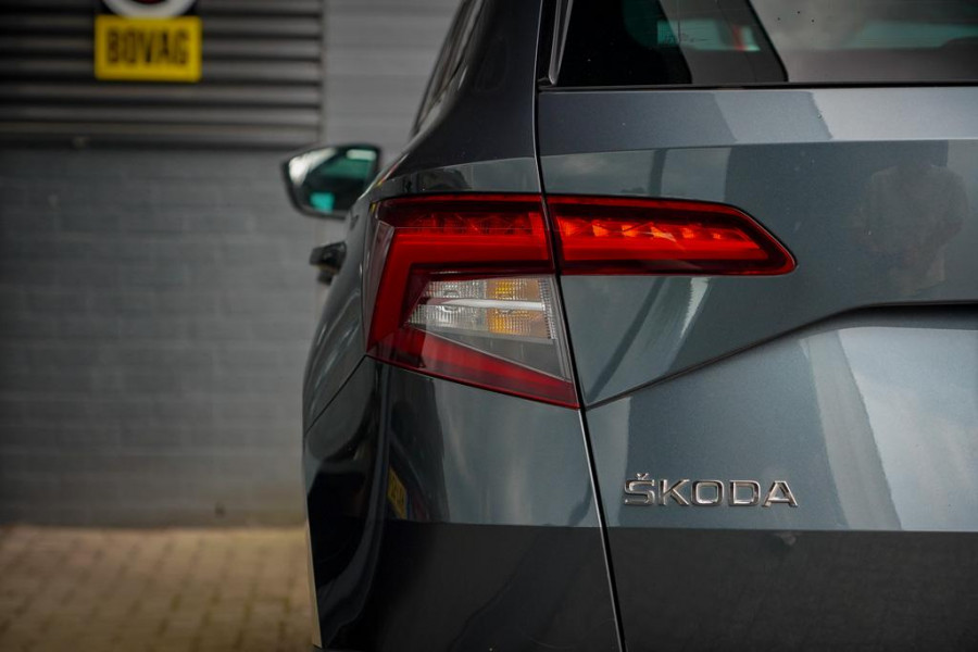 Škoda Karoq 1.5 TSI ACT Style Business / Pano / Trekhaak / Memory / Stoelverw / Adaptive Cruise