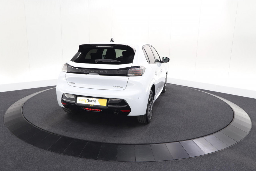 Peugeot 208 1.2 Hybrid 110 e-DCS6 Allure | Climate Control | Apple Carplay | Parkeersensoren