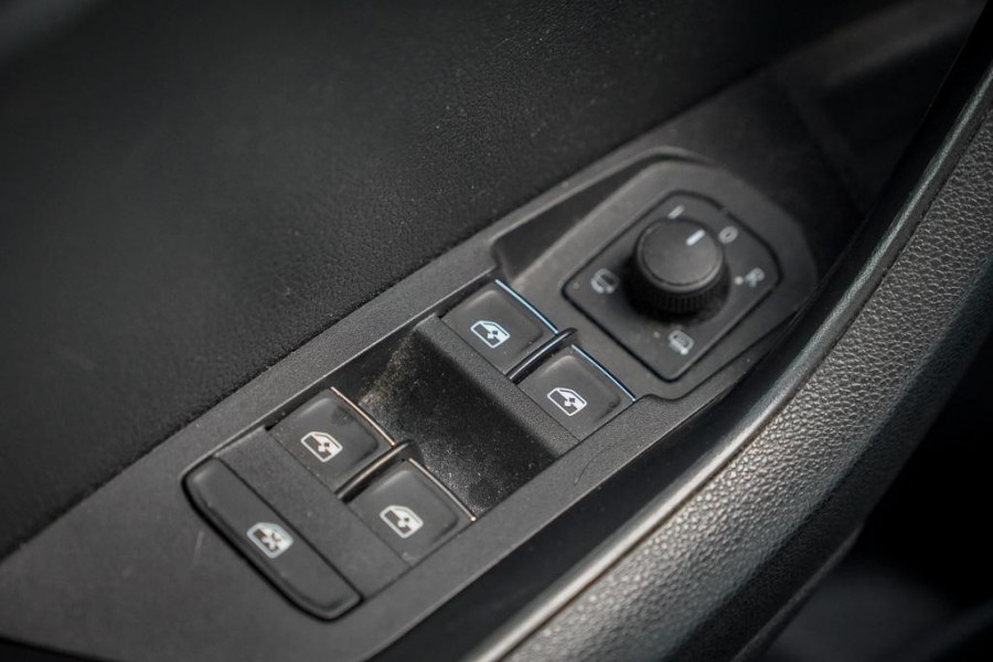 Škoda Karoq 1.5 TSI ACT Style Business / Pano / Trekhaak / Memory / Stoelverw / Adaptive Cruise