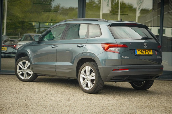 Škoda Karoq 1.5 TSI ACT Style Business / Pano / Trekhaak / Memory / Stoelverw / Adaptive Cruise