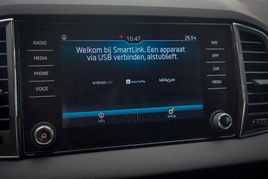 Škoda Karoq 1.5 TSI ACT Style Business / Pano / Trekhaak / Memory / Stoelverw / Adaptive Cruise