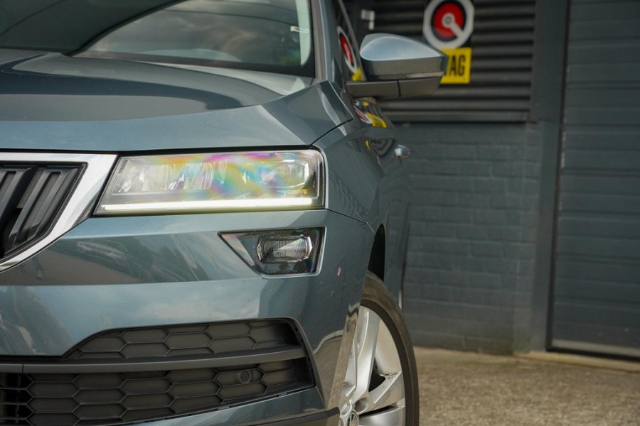 Škoda Karoq 1.5 TSI ACT Style Business / Pano / Trekhaak / Memory / Stoelverw / Adaptive Cruise