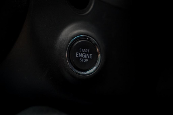 Škoda Karoq 1.5 TSI ACT Style Business / Pano / Trekhaak / Memory / Stoelverw / Adaptive Cruise