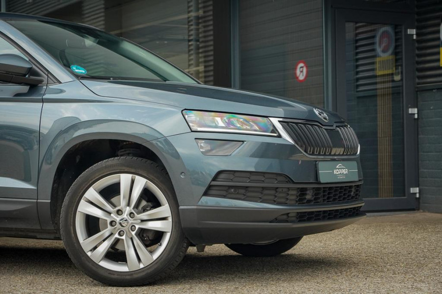 Škoda Karoq 1.5 TSI ACT Style Business / Pano / Trekhaak / Memory / Stoelverw / Adaptive Cruise