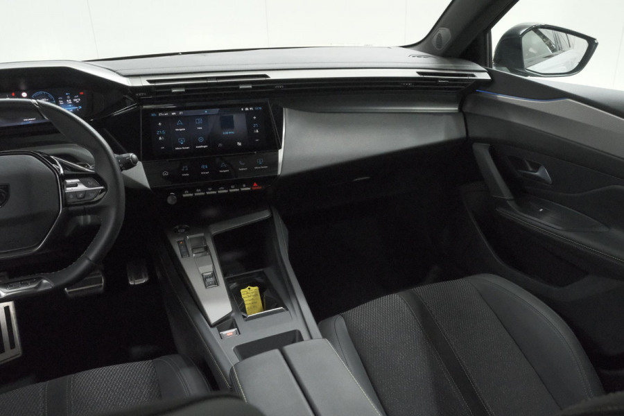 Peugeot 308 SW 1.2 Hybrid 145 e-DCS6 GT | Adaptieve Cruise Control | Camera | Navigatie | Keyless