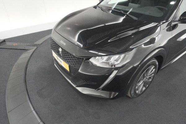 Peugeot e-208 EV Allure 50 kWh | 98,9% SOH | Camera | Navigatie | Parkeersensoren | Stoelverwarming