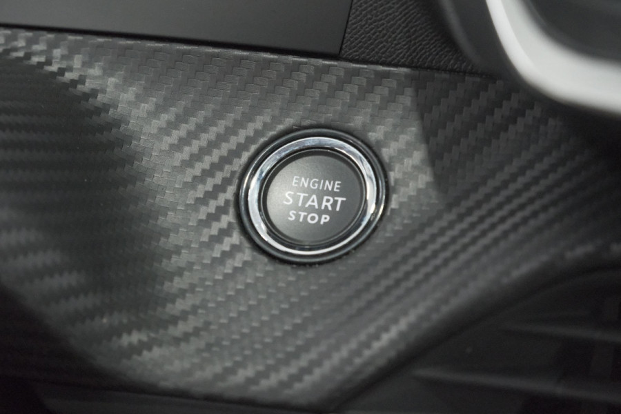 Peugeot e-208 EV Allure 50 kWh | 98,9% SOH | Camera | Navigatie | Parkeersensoren | Stoelverwarming