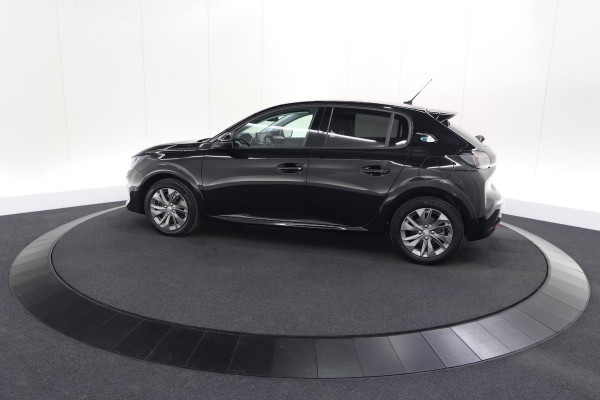 Peugeot e-208 EV Allure 50 kWh | 98,9% SOH | Camera | Navigatie | Parkeersensoren | Stoelverwarming