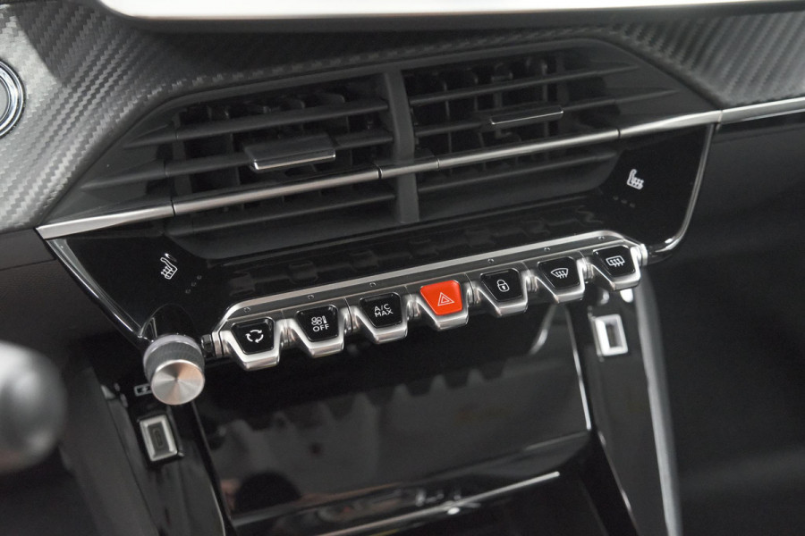 Peugeot e-208 EV Allure 50 kWh | 98,9% SOH | Camera | Navigatie | Parkeersensoren | Stoelverwarming