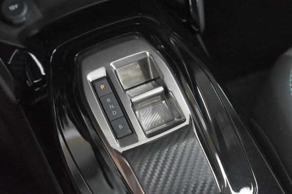 Peugeot e-208 EV Allure 50 kWh | 98,9% SOH | Camera | Navigatie | Parkeersensoren | Stoelverwarming
