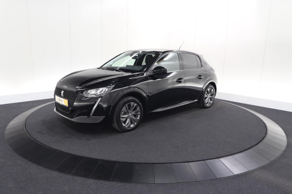 Peugeot e-208 EV Allure 50 kWh | 98,9% SOH | Camera | Navigatie | Parkeersensoren | Stoelverwarming