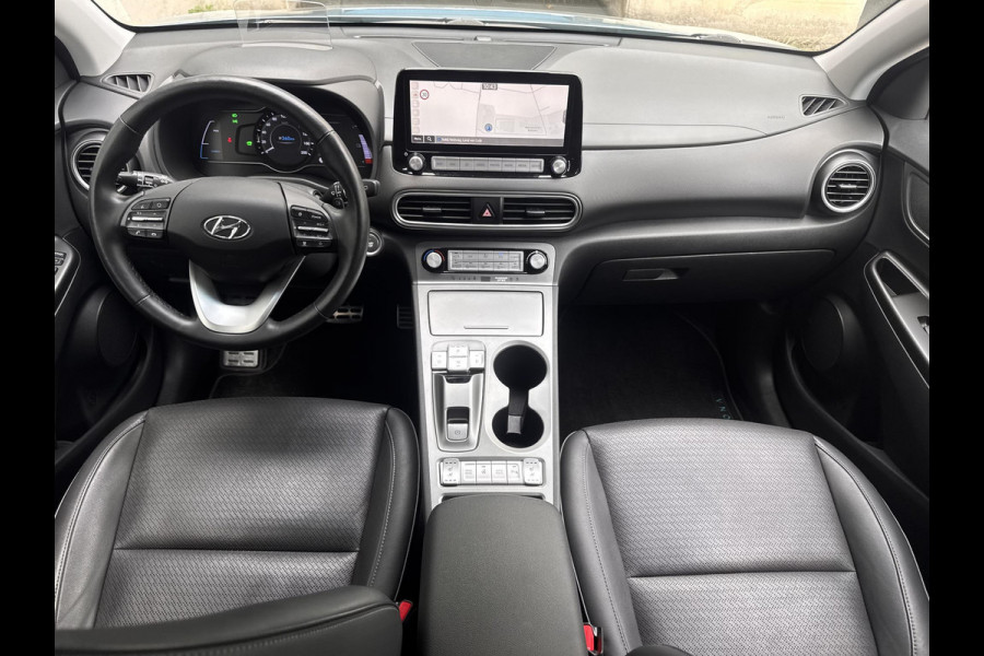 Hyundai Kona EV Premium 64 kWh | SOH: 95,4% | Full Options | 3 Fase | Warmtepomp | Two Tone | Afn. Trekhaak | Blindspot | | Leder |