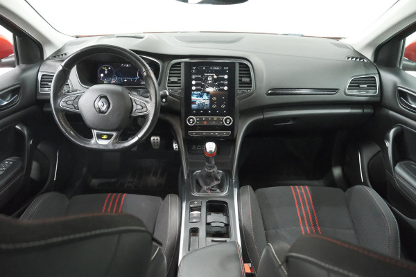 Renault Mégane Estate TCe 140 R.S. Line | Trekhaak | Adaptieve Cruise Control | BOSE Audio |