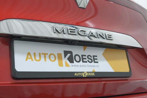 Renault Mégane Estate TCe 140 R.S. Line | Trekhaak | Adaptieve Cruise Control | BOSE Audio |