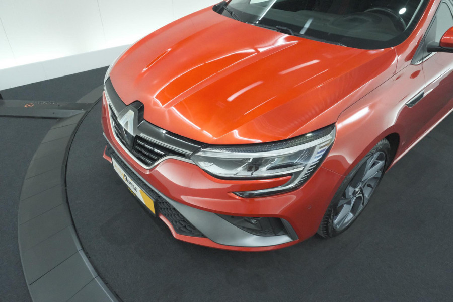 Renault Mégane Estate TCe 140 R.S. Line | Trekhaak | Adaptieve Cruise Control | BOSE Audio |