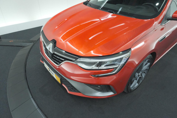 Renault Mégane Estate TCe 140 R.S. Line | Trekhaak | Adaptieve Cruise Control | BOSE Audio |