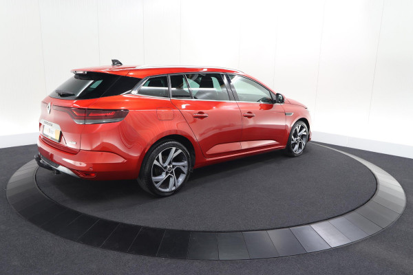 Renault Mégane Estate TCe 140 R.S. Line | Trekhaak | Adaptieve Cruise Control | BOSE Audio |