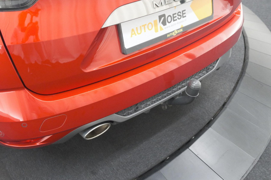 Renault Mégane Estate TCe 140 R.S. Line | Trekhaak | Adaptieve Cruise Control | BOSE Audio |
