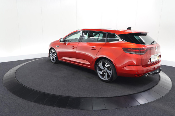 Renault Mégane Estate TCe 140 R.S. Line | Trekhaak | Adaptieve Cruise Control | BOSE Audio |