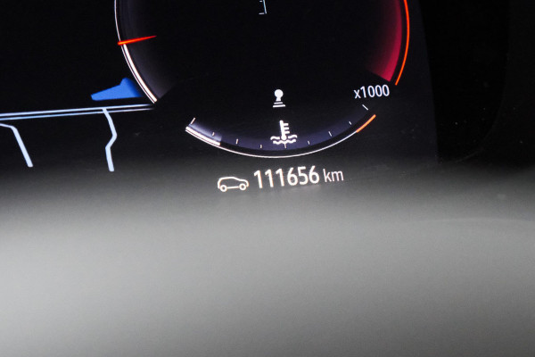 Renault Mégane Estate TCe 140 R.S. Line | Trekhaak | Adaptieve Cruise Control | BOSE Audio |