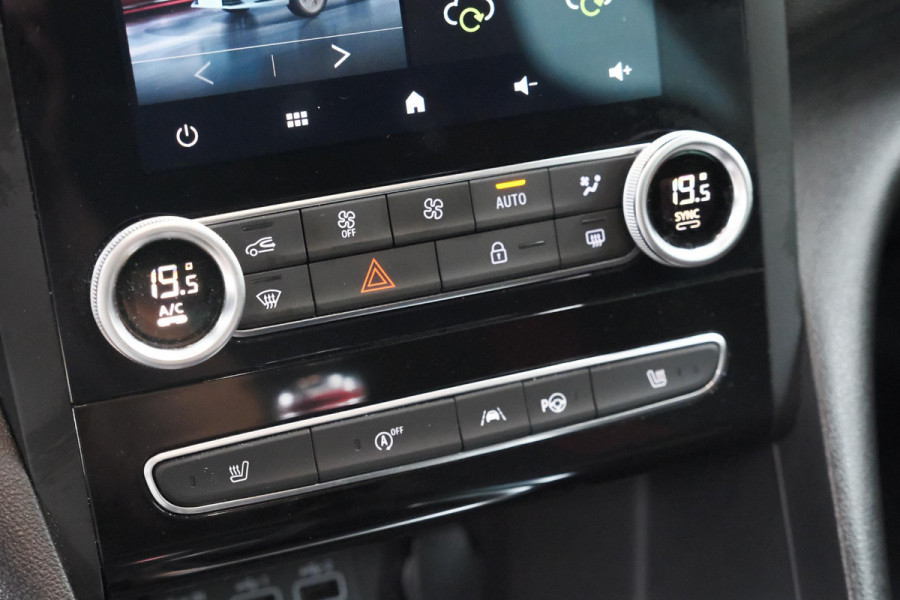 Renault Mégane Estate TCe 140 R.S. Line | Trekhaak | Adaptieve Cruise Control | BOSE Audio |