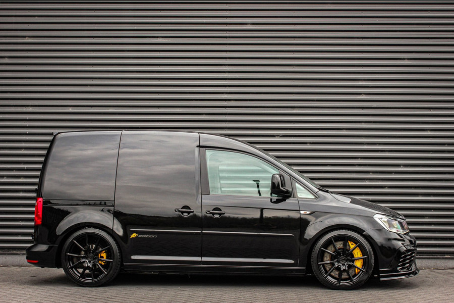 Volkswagen Caddy 2.0 TDI L1H1 185PK JB- EDITION / 87DKM / NIEUWSTAAT / TREKHAAK / ELEK- PAKKET / LEDEREN BEKLEDING / APPLE CARPLAY