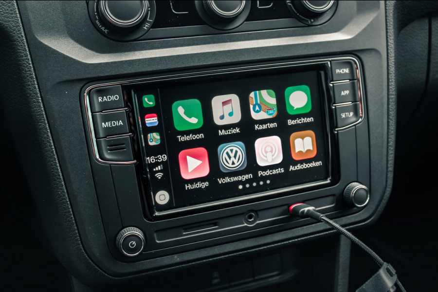 Volkswagen Caddy 2.0 TDI L1H1 185PK JB- EDITION / 87DKM / NIEUWSTAAT / TREKHAAK / ELEK- PAKKET / LEDEREN BEKLEDING / APPLE CARPLAY