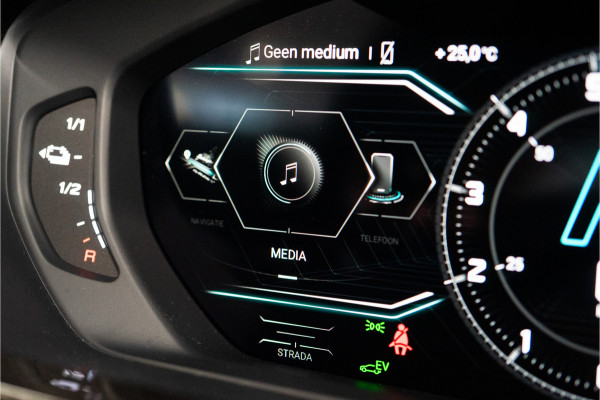 Lamborghini Urus 4.0 V8 Hybrid SE 800PK | Ad Personam | Nero Helene | Nero Ade/Arancio Leoni | Bang&Olufsen 3D | Ceramic | Service Package 5YR |