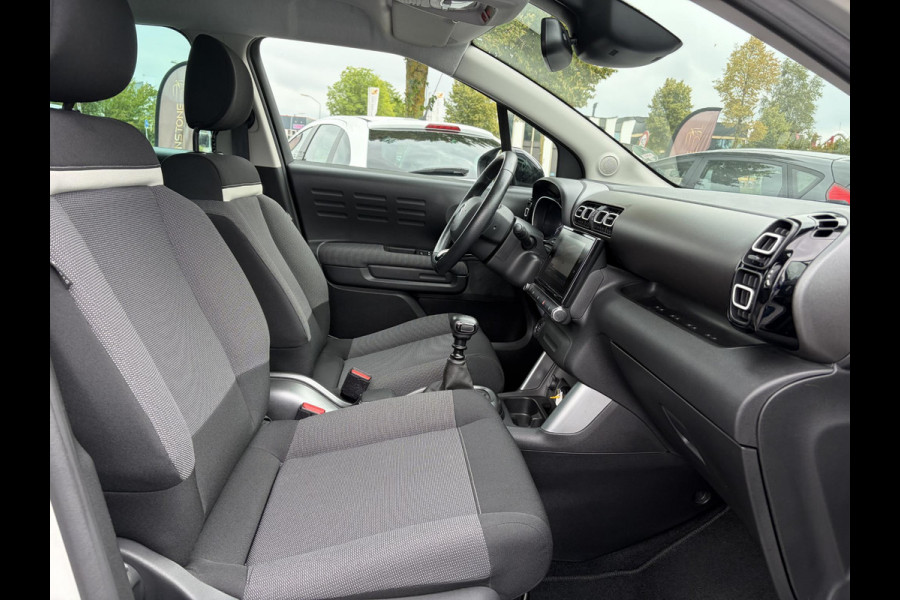 Citroën C3 Aircross 1.2 PureTech S&S Shine 1e Eigenaar l D-riem vv in 07-07-2025 l 360°Camera l Navi l Carplay l Net beurt gehad l Keyless l 17''Lmv l Rijstrooksensor l 110pk l Pdc V+A l 6 Bak l N.A.P l Apk tot 07-2027