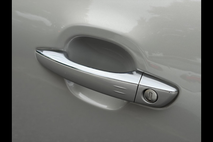 Citroën C3 Aircross 1.2 PureTech S&S Shine 1e Eigenaar l D-riem vv in 07-07-2025 l 360°Camera l Navi l Carplay l Net beurt gehad l Keyless l 17''Lmv l Rijstrooksensor l 110pk l Pdc V+A l 6 Bak l N.A.P l Apk tot 07-2027