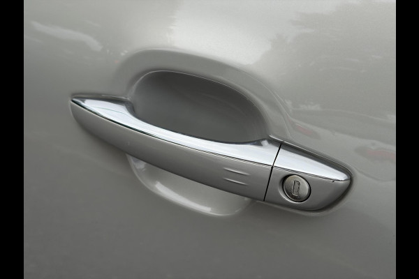 Citroën C3 Aircross 1.2 PureTech S&S Shine 1e Eigenaar l D-riem vv in 07-07-2025 l 360°Camera l Navi l Carplay l Net beurt gehad l Keyless l 17''Lmv l Rijstrooksensor l 110pk l Pdc V+A l 6 Bak l N.A.P l Apk tot 07-2027