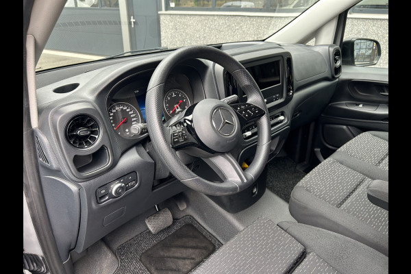 Mercedes-Benz Vito 116 CDI L3 Pro 2500KG Trekhaak / MBUX / Navigatie / Camera / Cruise control / Airco / LMV / Achterdeuren