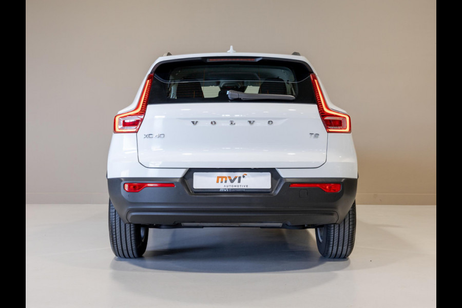 Volvo XC40 1.5 T2 Momentum Core 129pk / Achteruitrijcamera / Trekhaak / cruise control / Navigatie / Apple carplay /